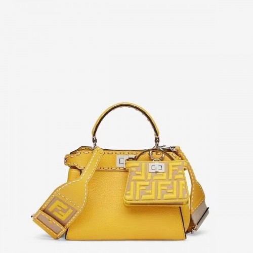 Fendi Peekaboo ISeeU Borsa piccola in pelle F8636 gialla