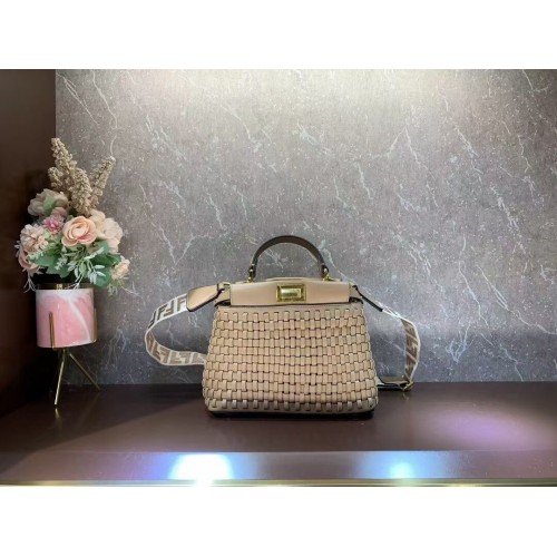 Borsa Fendi Peekaboo Mini in pelle intrecciata 8BN244A albicocca