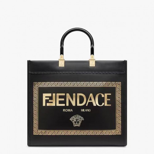 Fendi Sunshine Medium Fendace Shopper con logo in pelle nera stampata 8BH386A