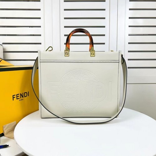 Fendi Sunshine Medium Fendace Shopper in pelle stampata con logo F0873 bianca
