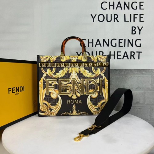 Fendi Sunshine Medium Fendace Shopper in pelle bianca stampata 8BH386A-3