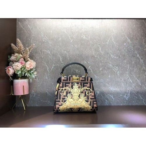 Borsa borsa Fendi mini Peekaboo in seta stampata F1952 marrone