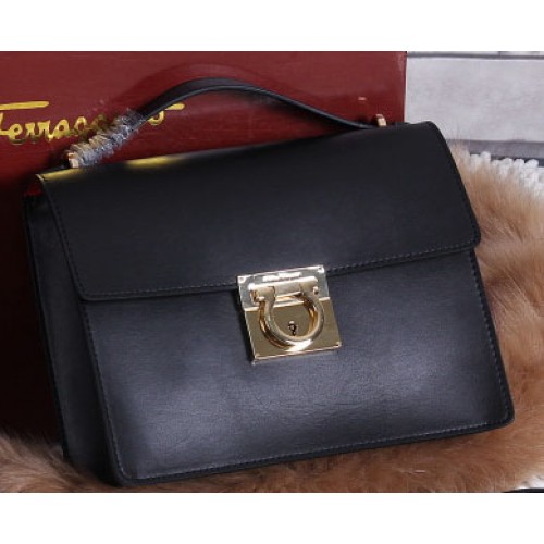 Borsa a Spalla Media in Pelle di Vitello Ferragamo SF0614 Nera