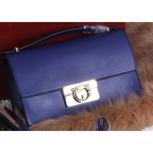 Borsa a spalla media in pelle di vitello Ferragamo SF099 Royal
