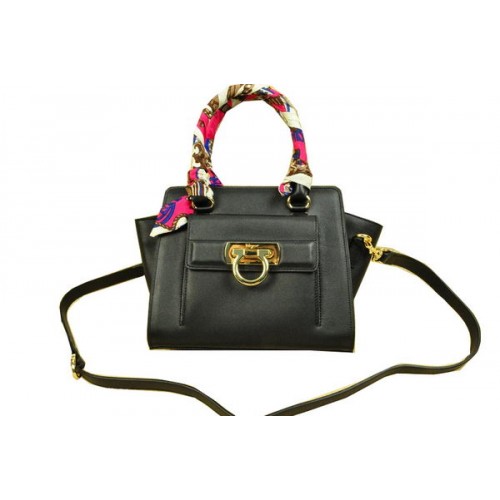 Borsa tote a spalla in morbida pelle di vitello Ferragamo SF8815 nera