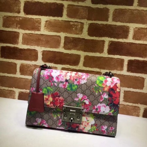 Borsa a tracolla Gucci Padlock Blooms GG Supreme 409486 rosa