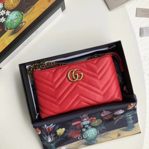 Mini borsa a catena Gucci GG Marmont 443447 rossa