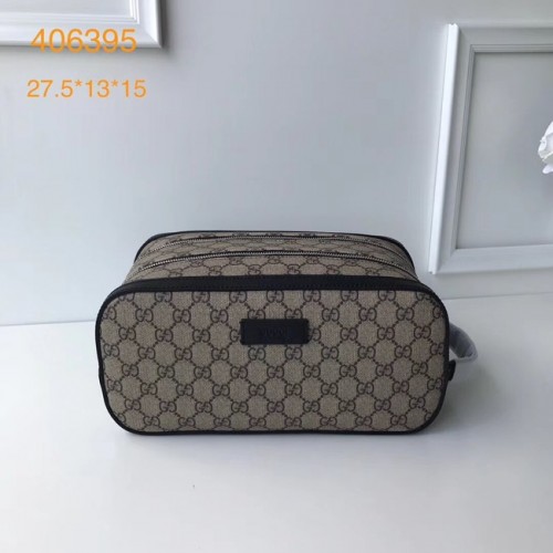 GUCCI beauty case GG Supreme 406395