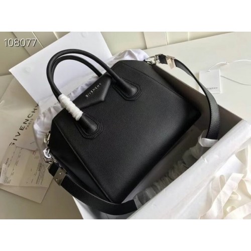 Givenchy Borsa Antigona in pelle di vitello granulata 1080 nera
