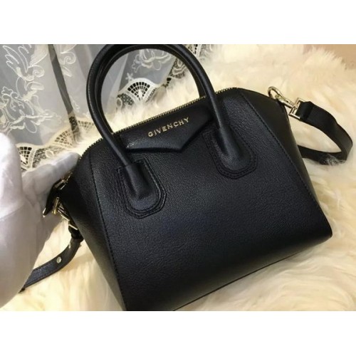 Borsa Antigona mini Givenchy in pelle di capra G1900 nera