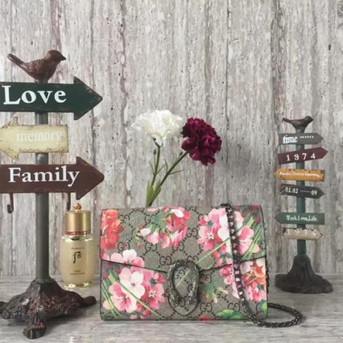 Borsa a tracolla in tela Gucci Dionysus GG Supreme 409340 rossa