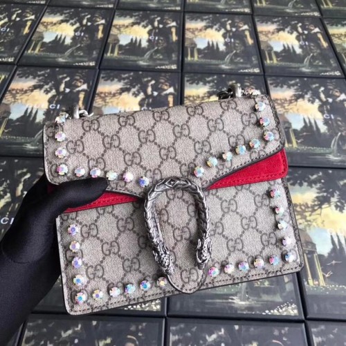 Mini borsa Gucci Dionysus GG Supreme in tela di cristallo 421970 rossa