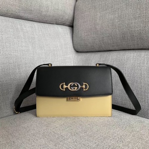 Borsa a tracolla in pelle GG Gucci A576388 in bianco e nero