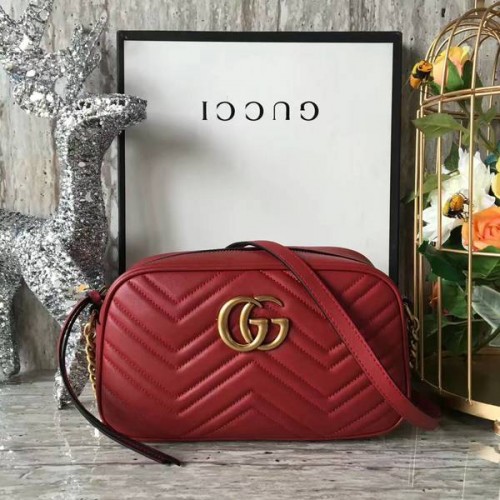 Borsa a tracolla Gucci GG Marmont Matelasse 447632A rossa