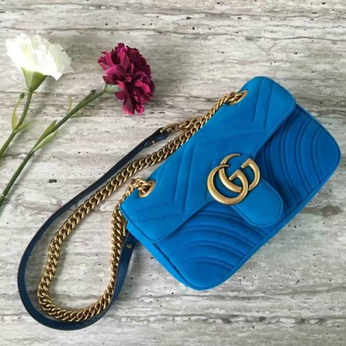 Borsa a tracolla mini in pelle scamosciata Gucci GG Marmont 446744 blu