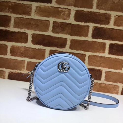Borsa a tracolla tonda mini Gucci GG Marmont 550154 Blu pastello