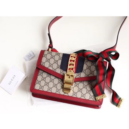 Borsa a tracolla piccola Sylvie in tela Gucci GG Supreme 421882 Rossa