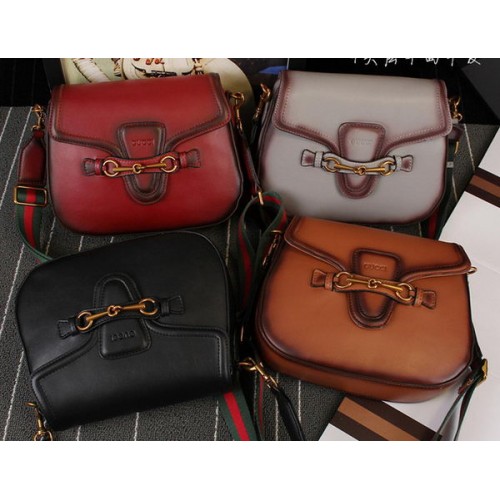 Borsa a tracolla in pelle di vitello Gucci Lady Web 383848