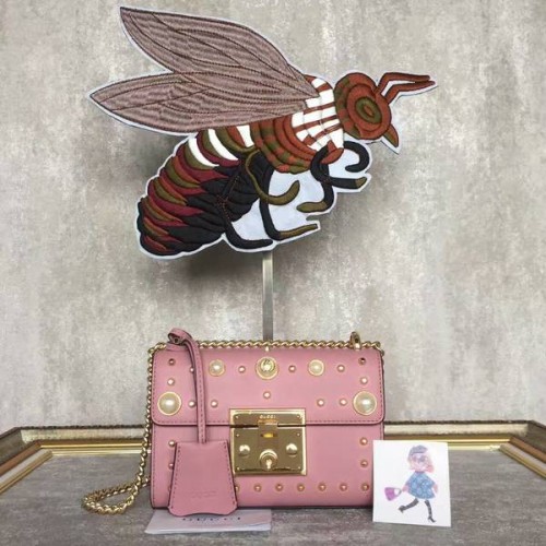 Borsa a tracolla in pelle con borchie Gucci Padlock 432182A Rosa