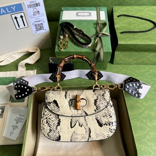 Gucci Piccola borsa con manico superiore con bambù 675797 grigio