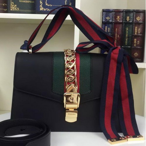 Borsa a tracolla in pelle Gucci Sylvie 421882 nera