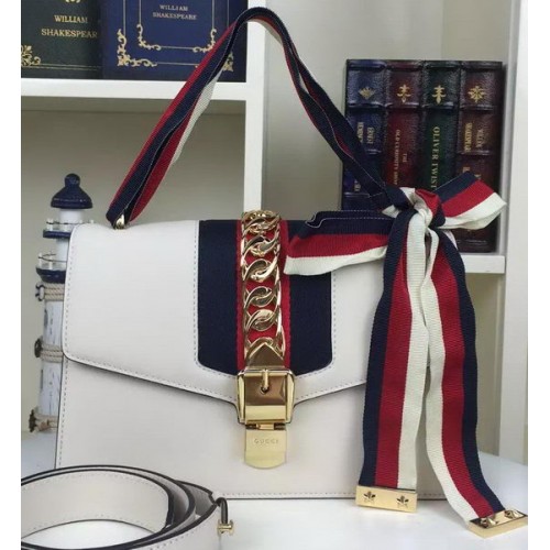 Borsa a tracolla in pelle Gucci Sylvie 421882 bianca