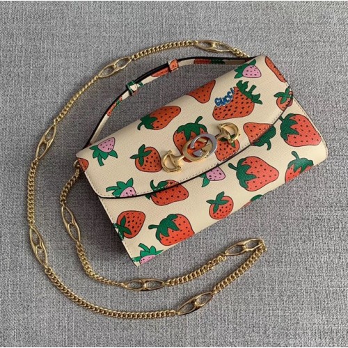 Borsa Gucci Zumi stampa fragola 572375
