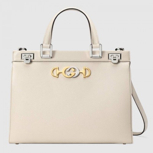 Borsa a mano media in pelle martellata Gucci Zumi 564714 bianca