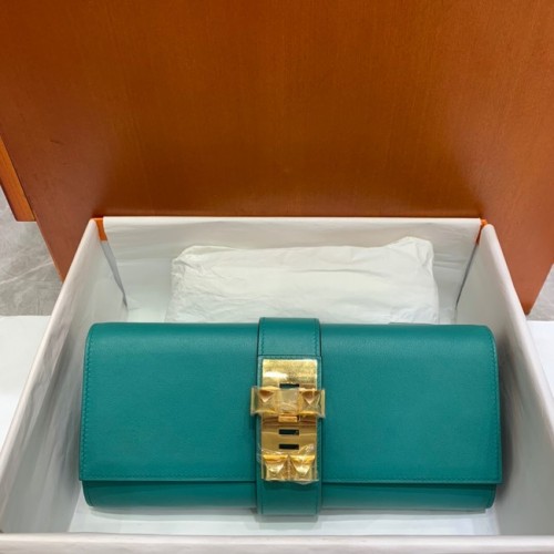 Hermes H Medor Swift Pochette in pelle 37566 Verde lago e hardware oro