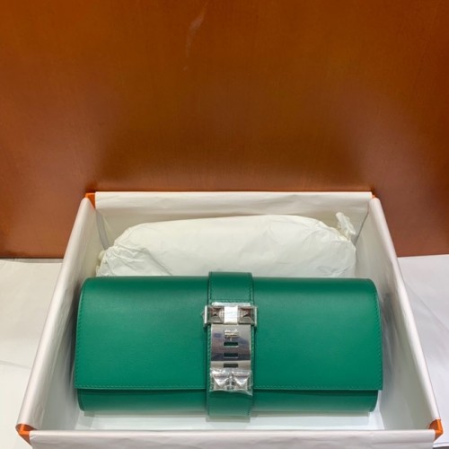 Hermes H Medor swift frizione in pelle 37566 hardware verde e argento