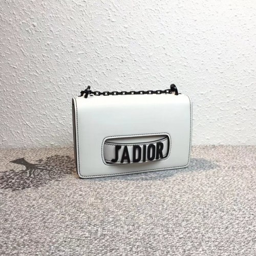 BORSA CON PATTA JADIOR IN VITELLO BIANCO SPORCO M9000