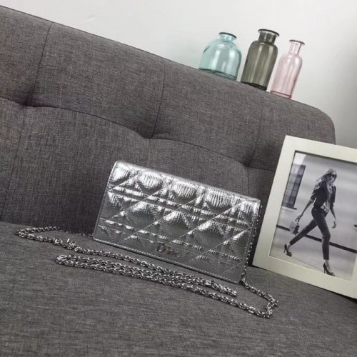 POCHETTE LADY DIOR CANNAGE LAMBSKIN S0204 Argento