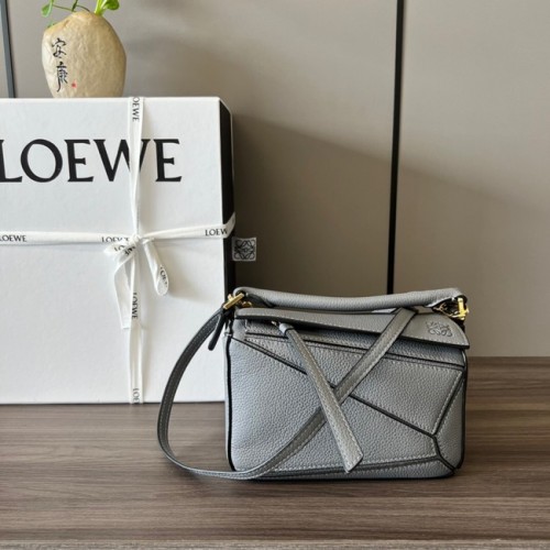 Borsa Loewe mini Puzzle Original in pelle 6134 grigia