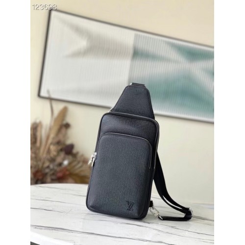 BORSA A TRACOLLA AVENUE Louis Vuitton M30859 nera