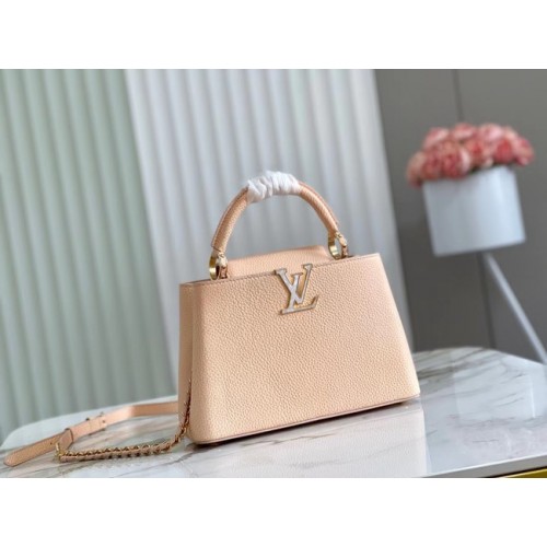 Louis Vuitton CAPUCINES BB M48865 crema