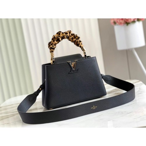 Louis Vuitton CAPUCINES PM M48865 nero