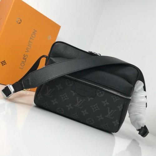 Borsa a tracolla in tela monogramma Louis Vuitton PM nera M43845