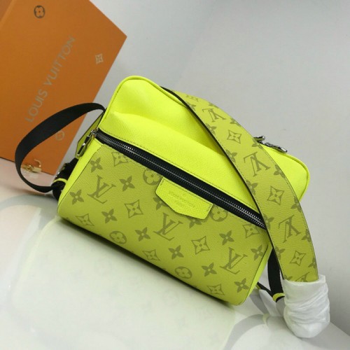 Louis Vuitton Monogram Canvas Messenger PM M43845 giallo