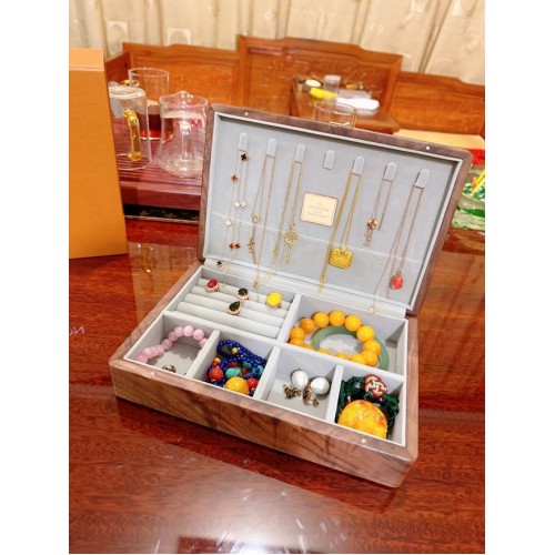 Louis Vuitton BEL ASTUCCIO PER GIOIELLI M44186