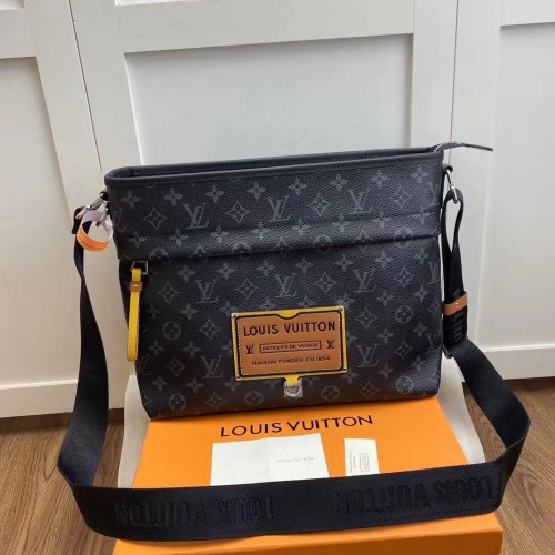 Louis Vuitton Original Leather Monogram Eclipse Messenger PM Voyager M48219 Caffè