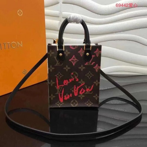 Louis Vuitton PETIT SAC PLAT M69442 nero