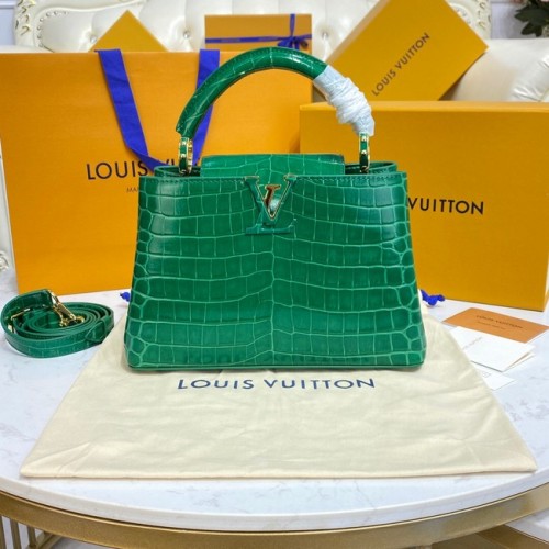 Louis Vuitton pelle di coccodrillo CAPUCINES BB M81190 verde