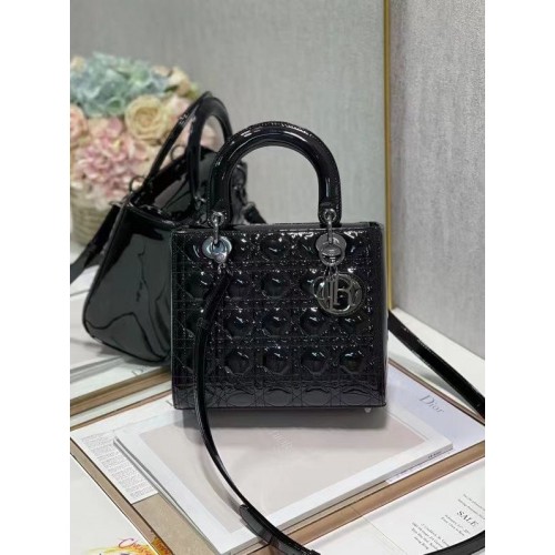 BORSA LADY DIOR MEDIA Pelle di vitello verniciata nera Cannage M0565OW Tono nero