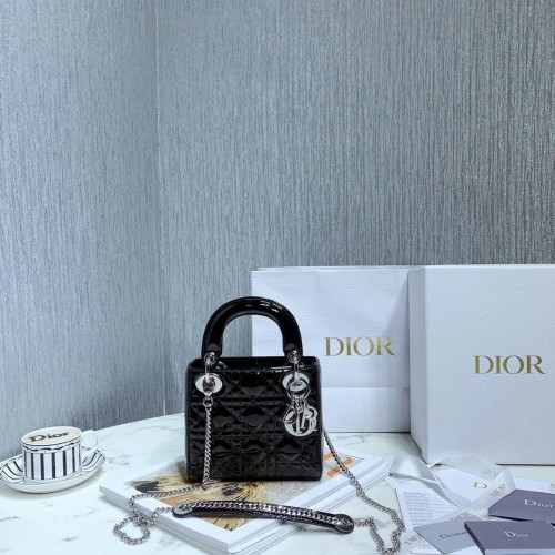 BORSA MINI LADY DIOR Pelle di vitello verniciata nera Cannage M0566OW Hardware argento