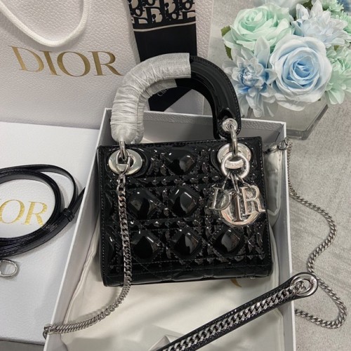 BORSA MINI LADY DIOR Pelle di vitello verniciata Cannage M0566OW nero&argento