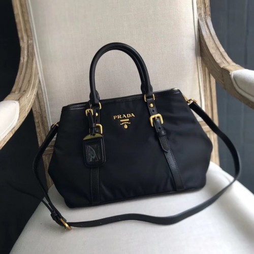 Borsa tote Prada in nylon nero BN1841 nera