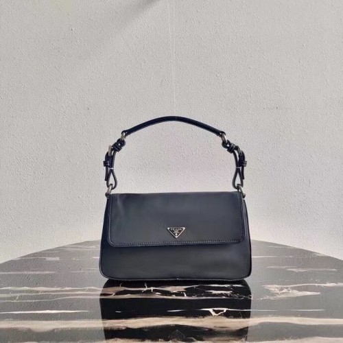 Prada Borsa piccola in pelle spazzolata 2AD138 nera