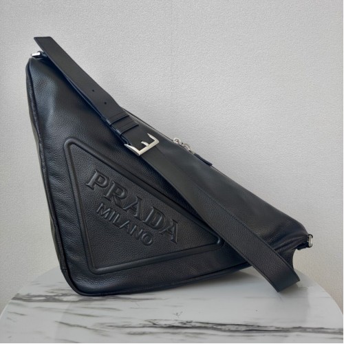 Prada Borsa a tracolla Triangle in pelle di cervo 2VD012 nera
