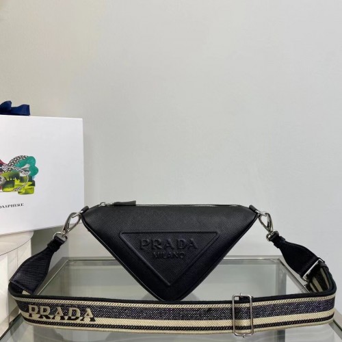 Borsa a spalla Triangolo in pelle Prada 2EV055 nera