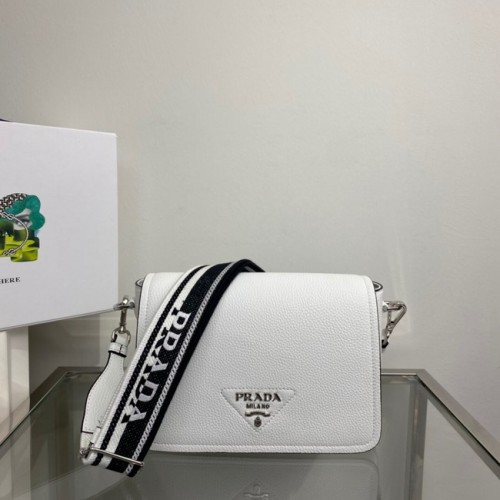 Prada Borsa in pelle con tracolla 1BD314 bianca